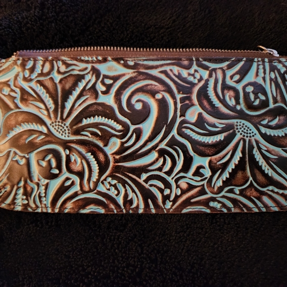 Patricia Nash Wallet tooled leather Wristlet excellent condition - Picture 2 of 7